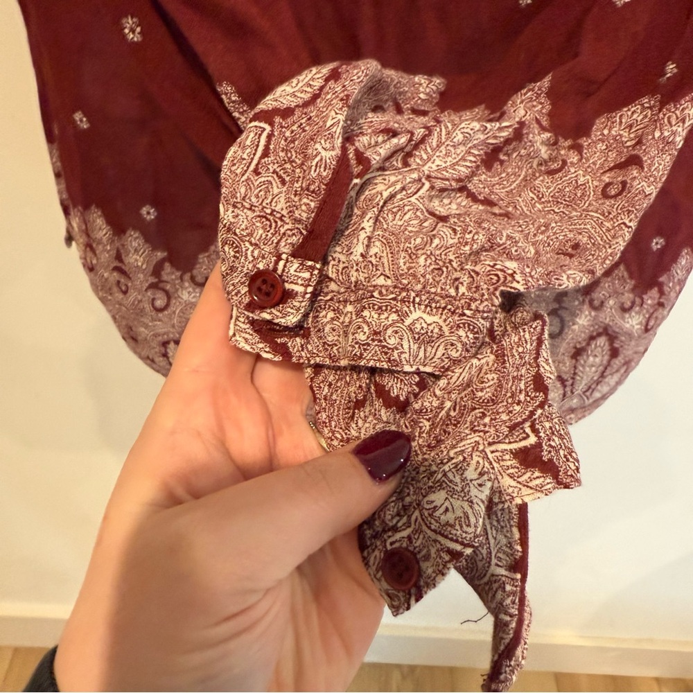Lucky Brand Boho Red Patterned Blouse Top Womens Size Small Festive Christmas - Picture 7 of 8